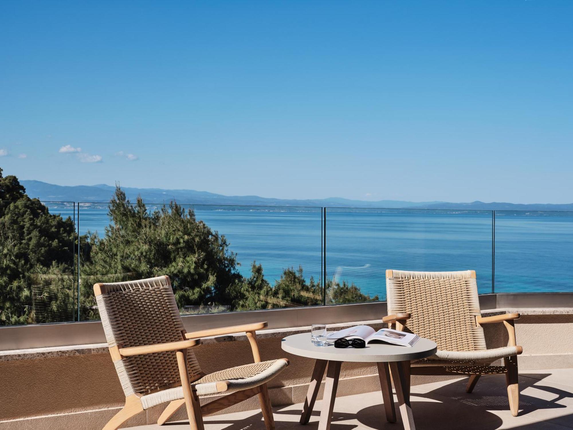 Hotel Cora &