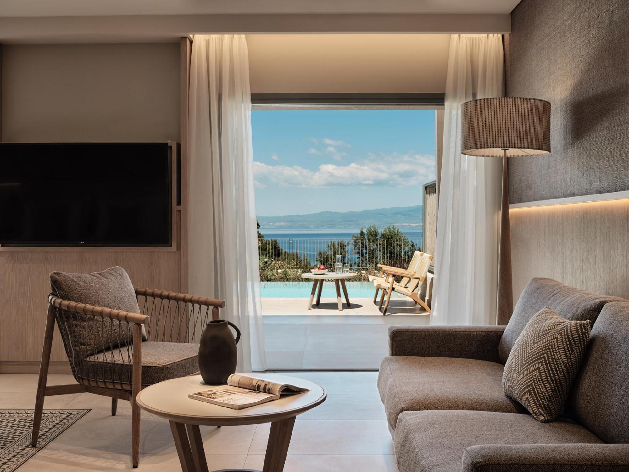 Cora & Hotel Áfitos