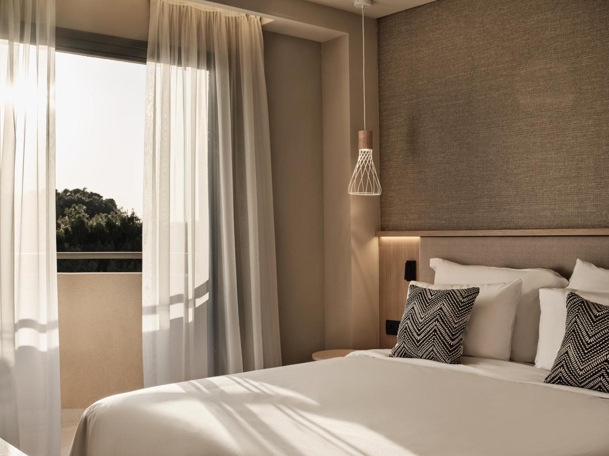 Hotel Cora &